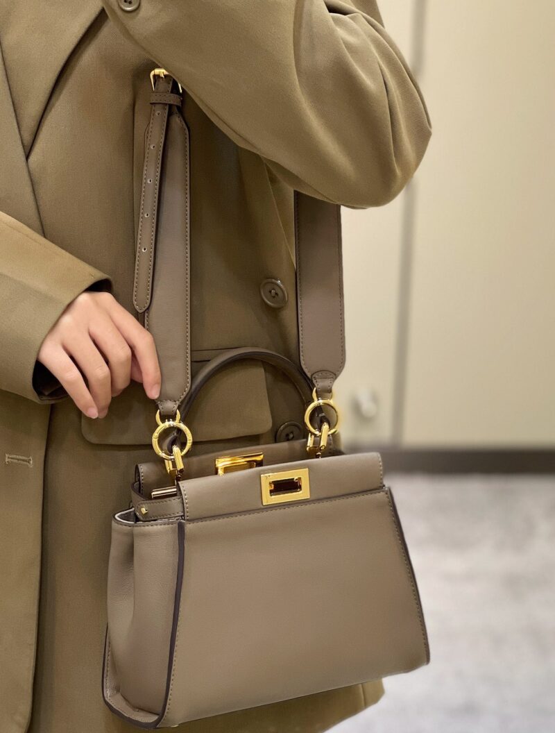 Fendi PeekabooTote-24×7×19CM - Image 9