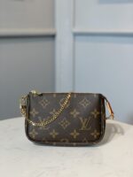 Louis Vuitton Pochette Accessoires-15.5*4*10.5CM