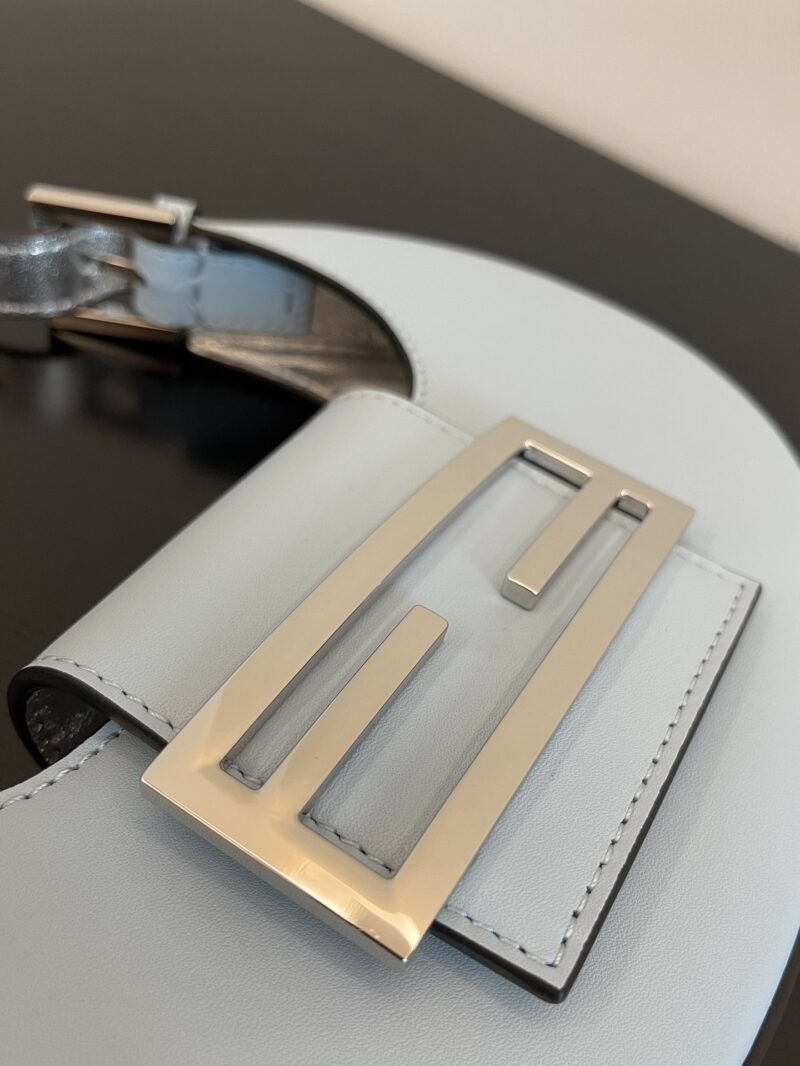 Fendi Cookie-22x4.5x17.5CM - Image 4