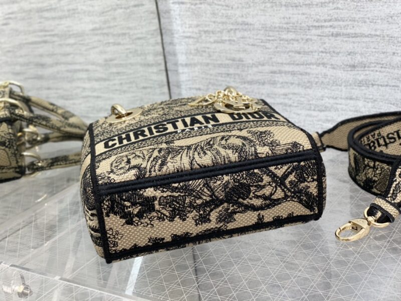 Lady Diro-17*15*8CM - Image 7