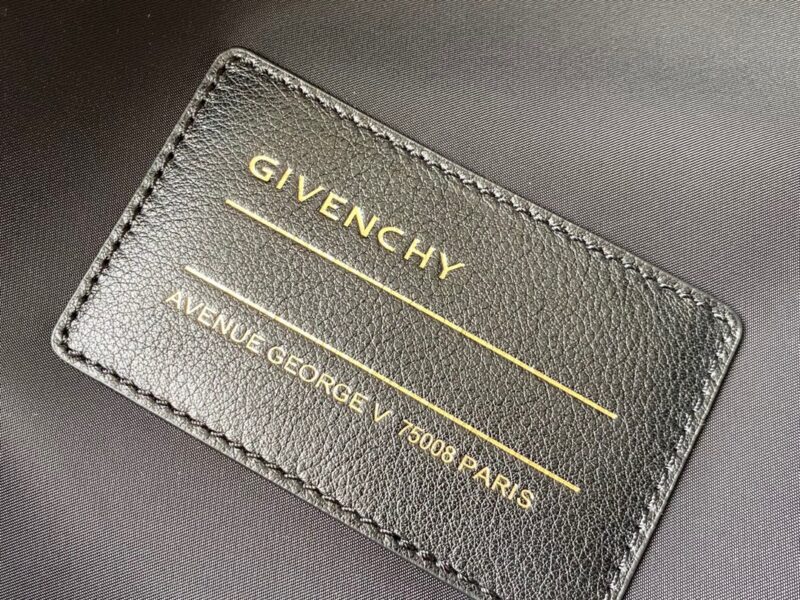 Gienvchy Backpack-28x40x15CM - Image 8
