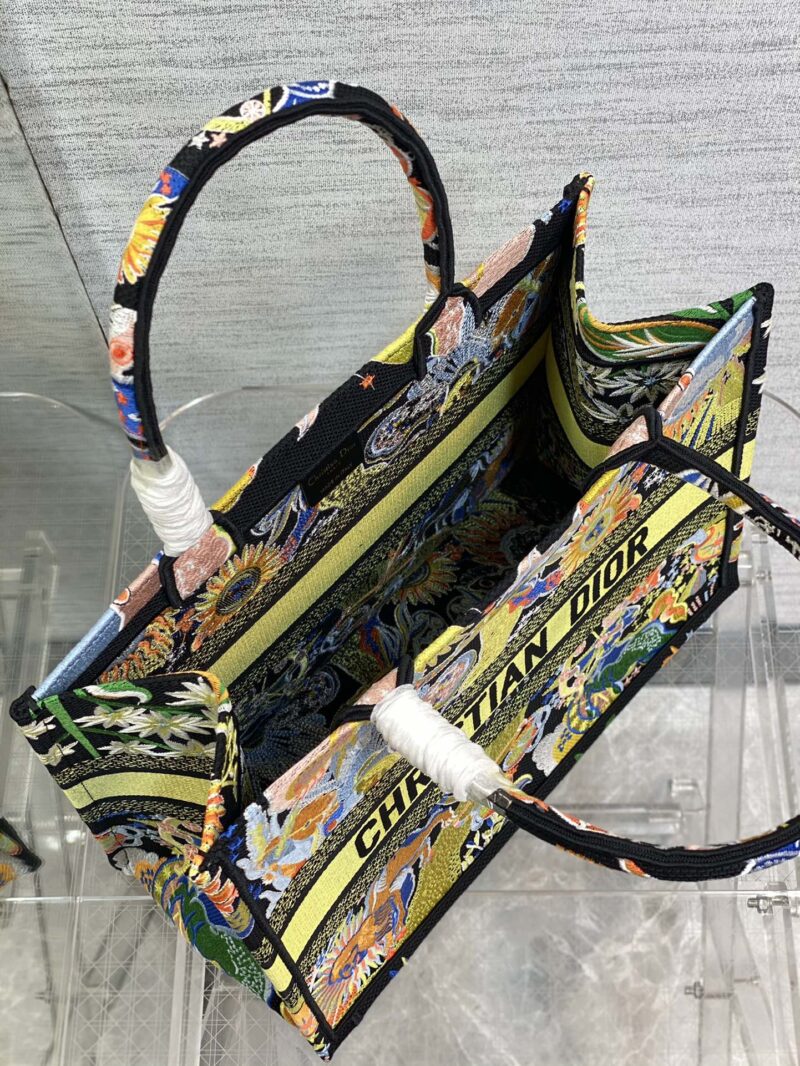 Diro Small Book Tote-36.5CM - Image 8