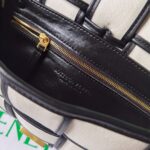 Bottega Veneta Webbing Crossbody Bag-26x18x8CM - Image 6