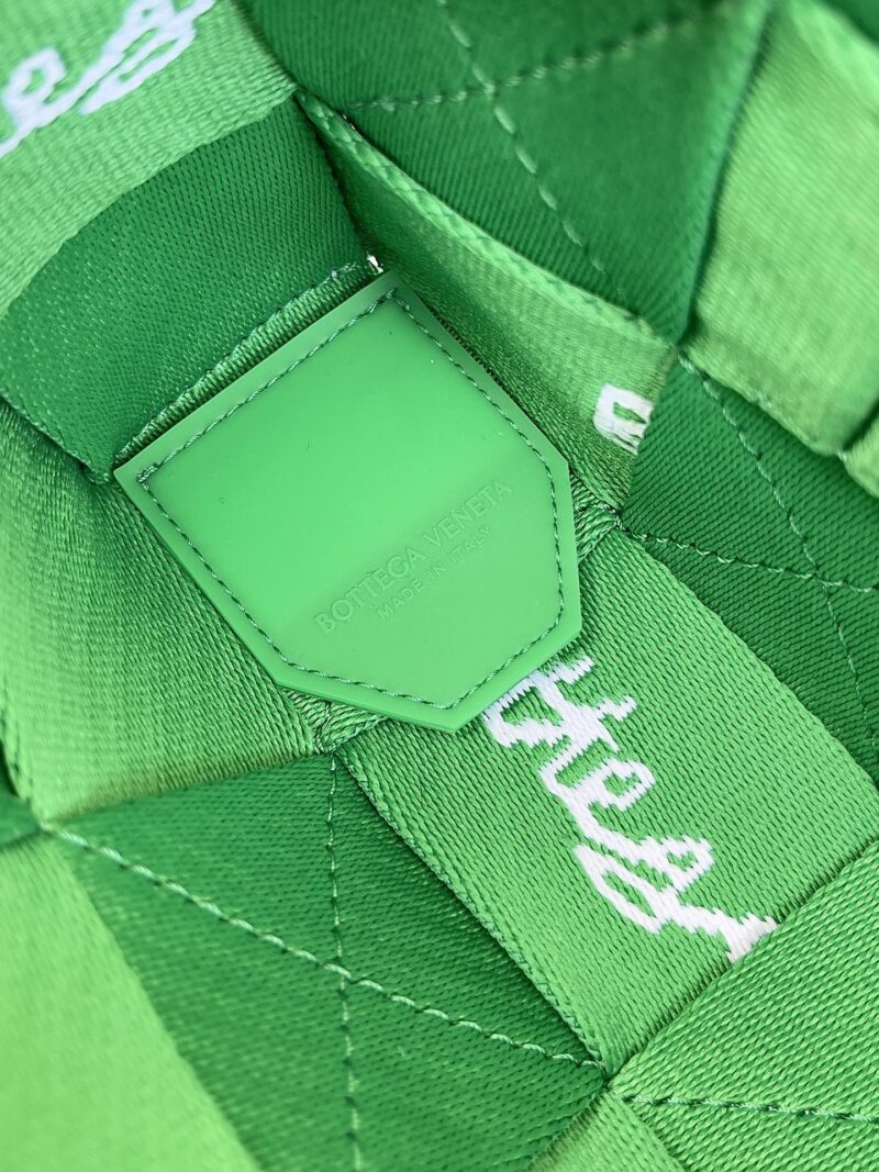 Bottega Veneta Webbing Crossbody Bag-25*15*5CM - Image 7