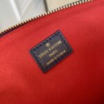 Louis Vuitton Coussin BB Bag-21*16*7 CM - Image 4