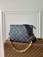 Louis Vuitton Coussin BB Bag-21*16*7 CM