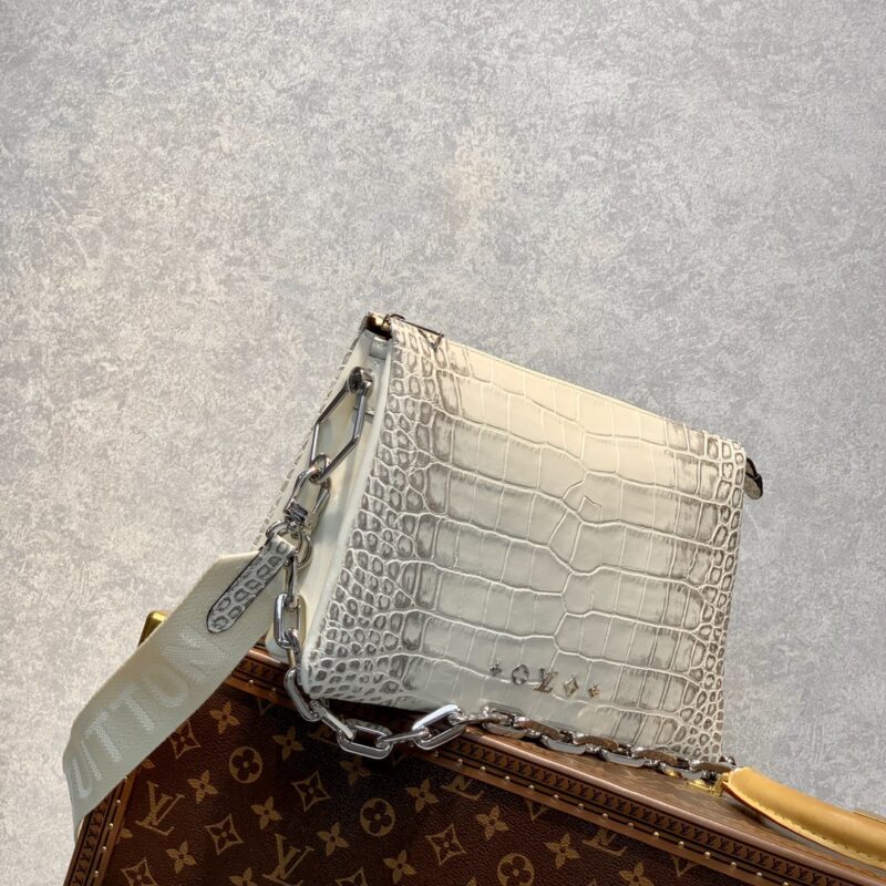 Louis Vuitton Coussin Handbags-26*20*12CM - Image 2