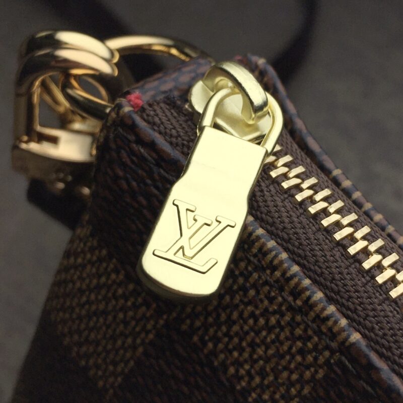 Louis Vuitton Pochette Accessoires-24x14x4CM - Image 7