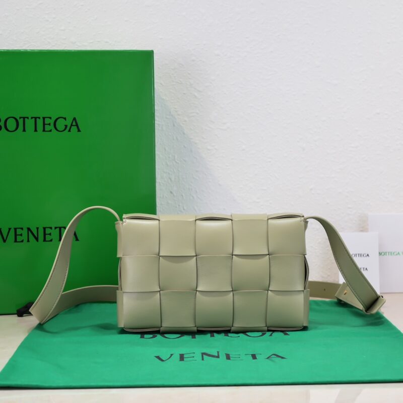 Bottega Veneta Cassette Bag-23x15x6CM - Image 7