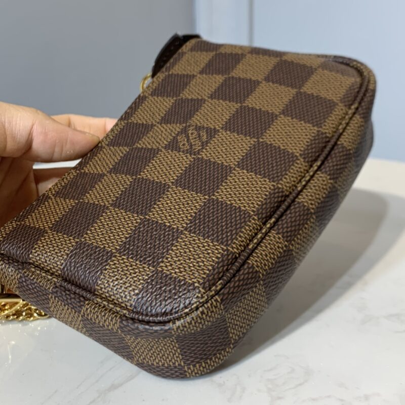 Louis Vuitton Pochette Accessoires-15.5*4*10.5CM - Image 9