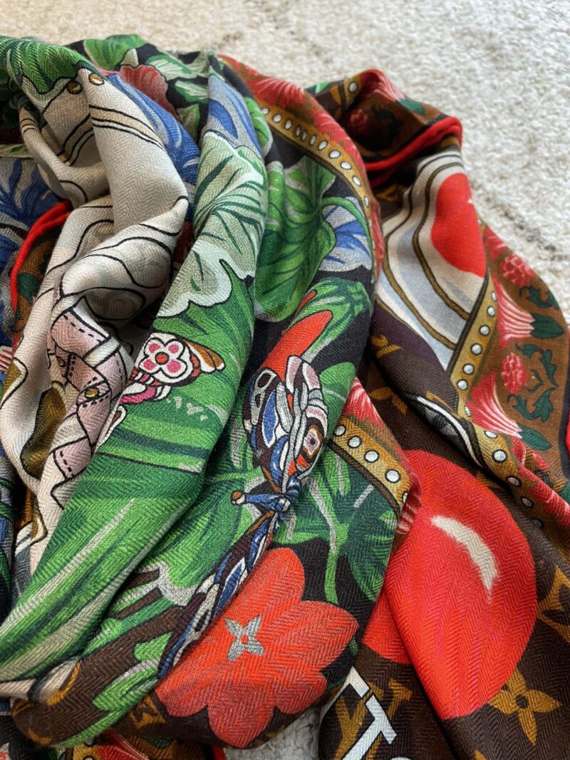 Louis Vuitton Square Towel-140*140CM - Image 5