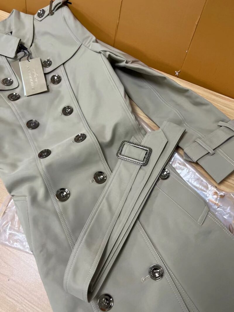 Burberry 2022SS Windbreaker - Image 2