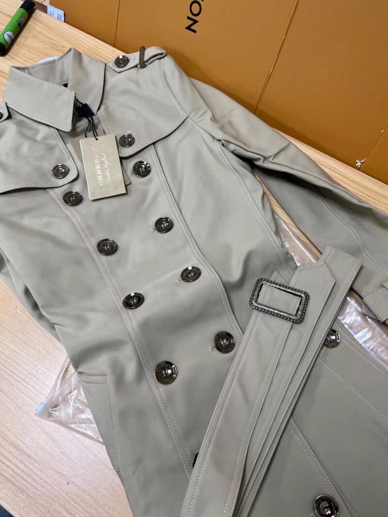 Burberry 2022SS Windbreaker - Image 8