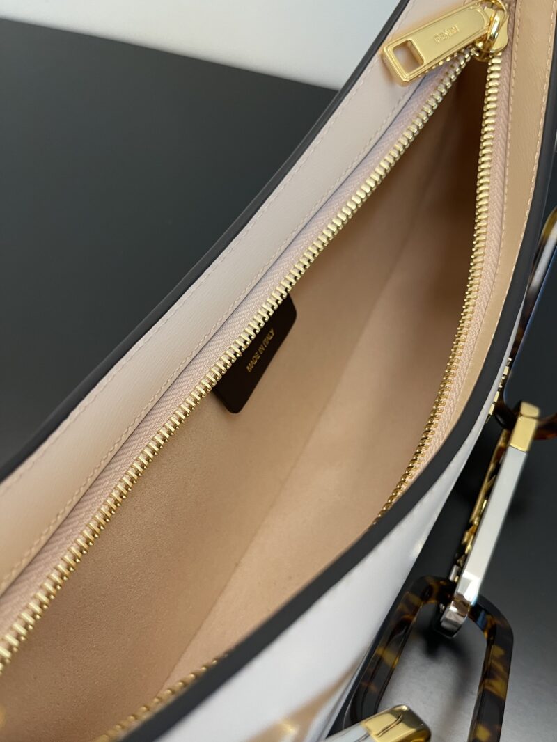 Fendi Clutch Bags-32*11*5CM - Image 9