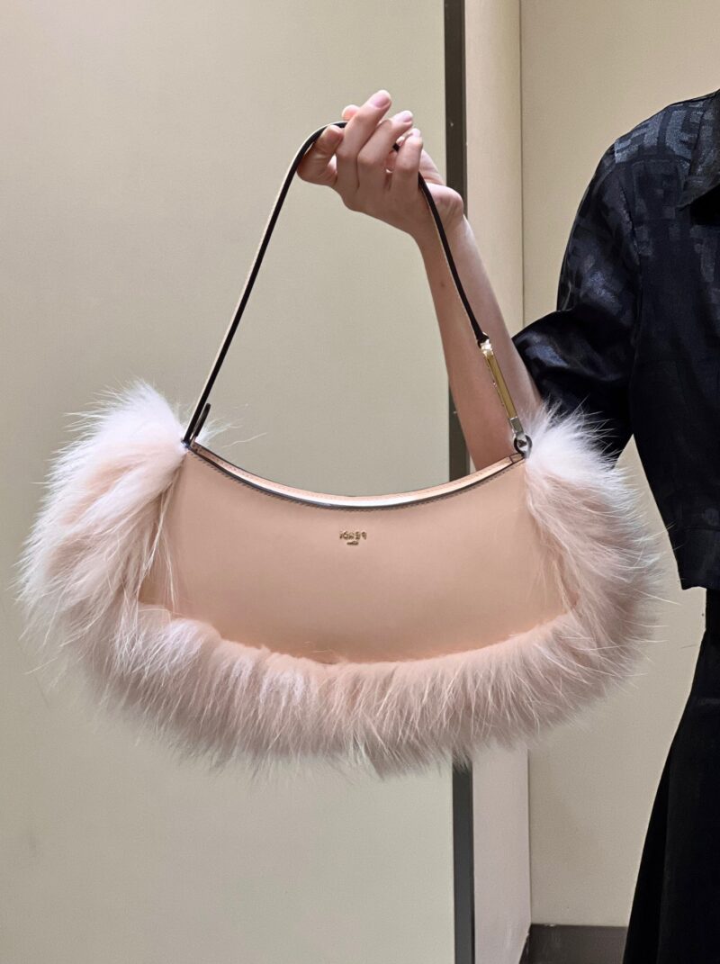 Fendi O-lock Clutch Bags-32*11*5CM - Image 10