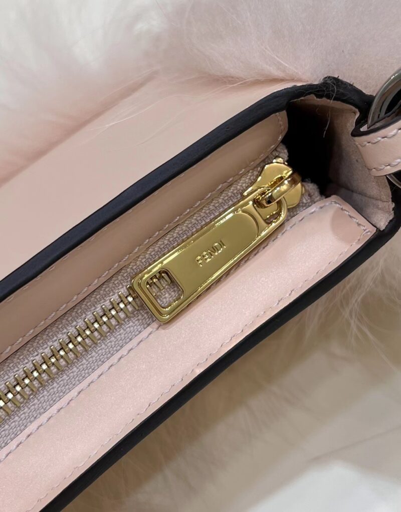 Fendi O-lock Clutch Bags-32*11*5CM - Image 4