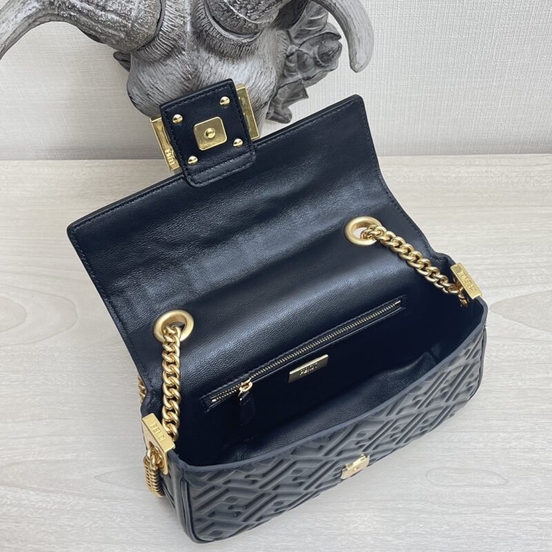 FendI Baguette Bag-24x14x7CM - Image 4