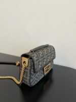 FendI Baguette Bag-24x14x7CM - Image 3