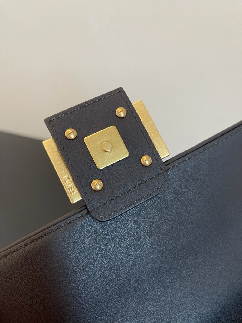 FendI Baguette Bag-24x14x7CM - Image 7