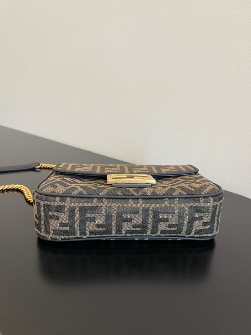 FendI Baguette Bag-24x14x7CM - Image 9