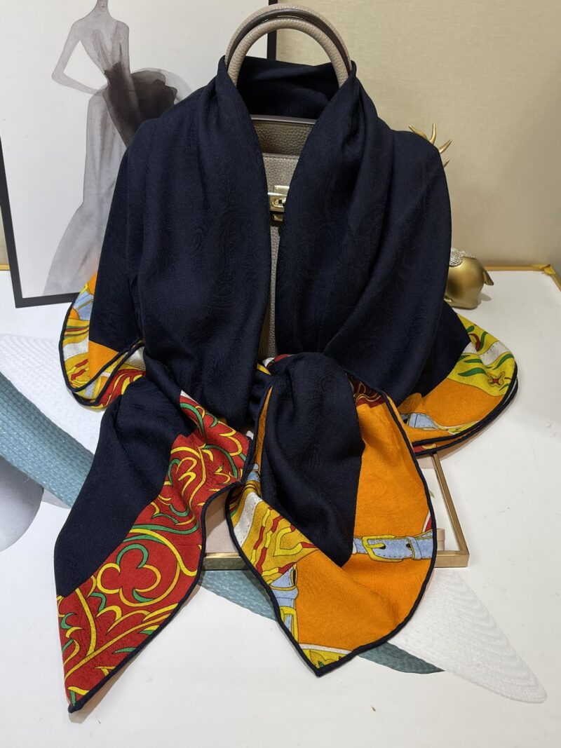 Hermes Square Towel-140*140CM - Image 6