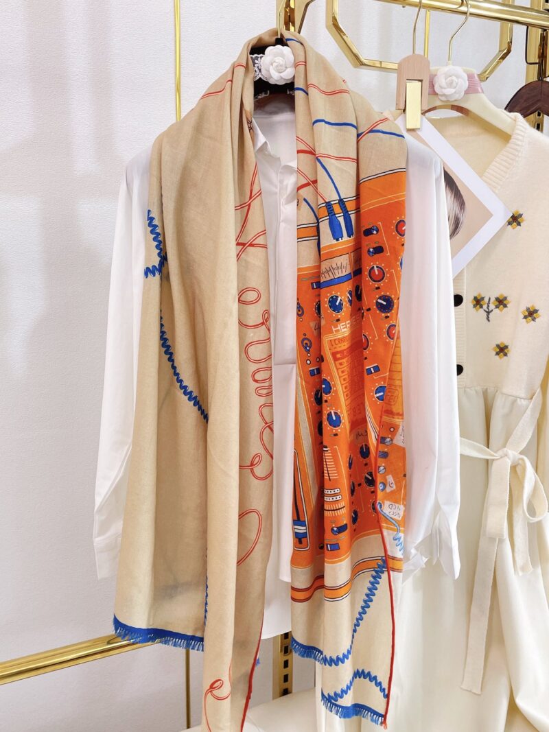 Hermes Cashmere Scarf-80*200CM - Image 6