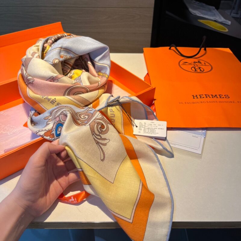 Hermes Square Towel-140*140CM - Image 8