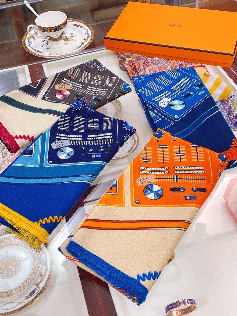 Hermes Cashmere Scarf-80*200CM - Image 8