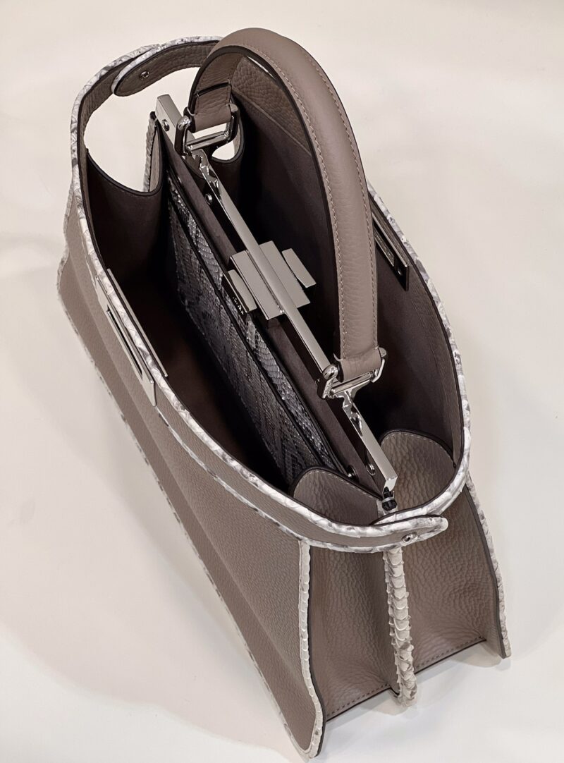 Fendi PeekabooTote-33×12×25CM - Image 9