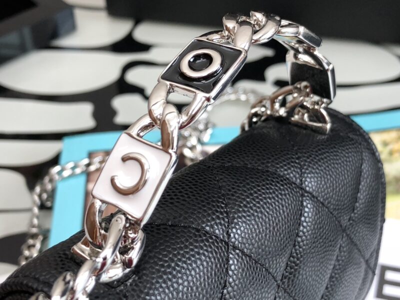 CHANLE Vintage Chain Bag-13*9.5*6CM - Image 7