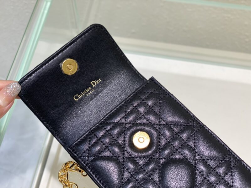 Diro Phone Bag - Image 6