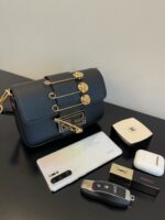 FendI Small Baguette Bag-20x15x9CM - Image 10