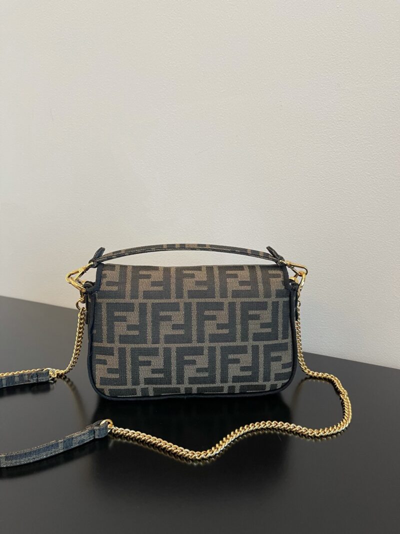 FendI Small Baguette Bag-20x15x9CM - Image 7