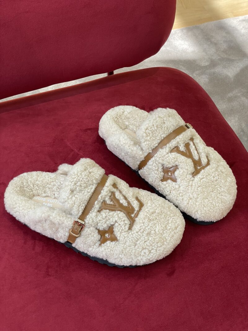 Louis Vuitton Winter Break Comfert Sandals - Image 2