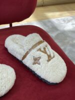 Louis Vuitton Winter Break Comfert Sandals - Image 3