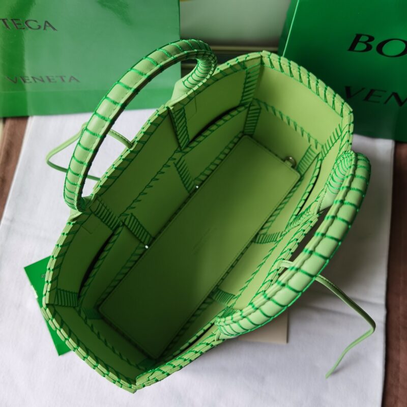 Bottega Arco Tote-30x20x11.5CM - Image 8