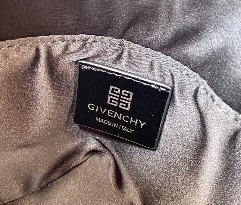 Gienvchy Cutout Bucket-16*11*11 CM - Image 9