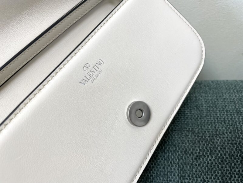 Valentino Handbags-20*15*7CM - Image 5