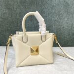 Valentino Garavani Onestud-18.5 x15x11CM