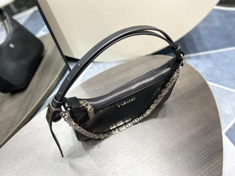 Gienvchy Moon Cut Hobo-25x7x12CM - Image 4