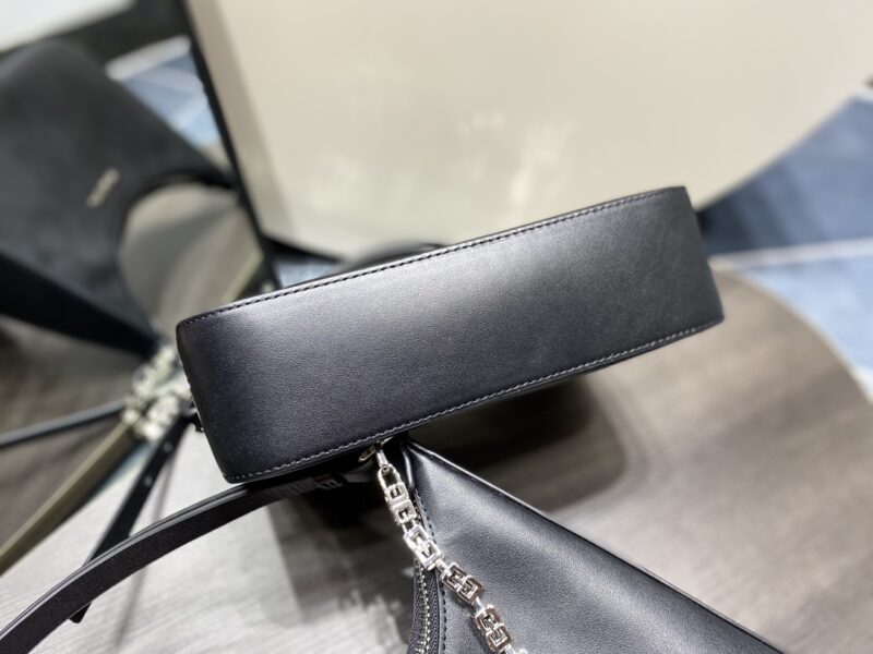 Gienvchy Moon Cut Hobo-25x7x12CM - Image 5