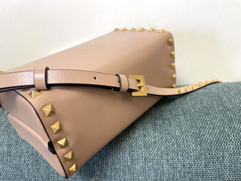 Valentino Garavani Rockstud Alcove-19*12*8CM - Image 3