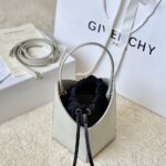 Gienvchy Cutout Bucket-16*11*11 CM