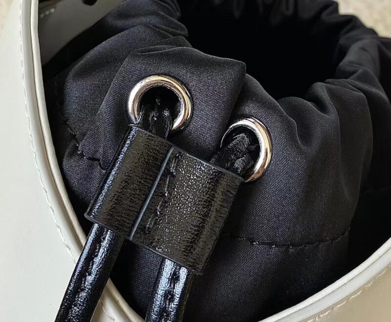 Gienvchy Cutout Bucket-16*11*11 CM - Image 6