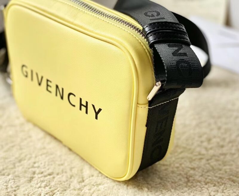 Gienvchy Waist Bag-16x11x8CM - Image 3