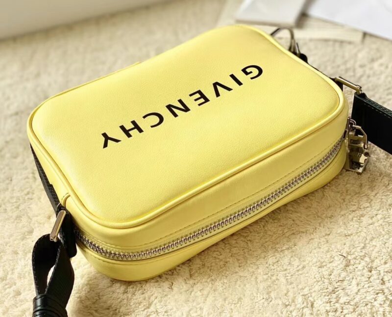 Gienvchy Waist Bag-16x11x8CM - Image 4