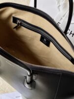 Gienvchy Antigona Sport -41*9*31CM - Image 4