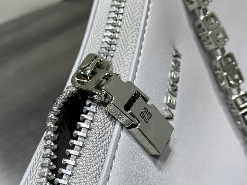Gienvchy Moon Cut Hobo-25x7x12CM - Image 8