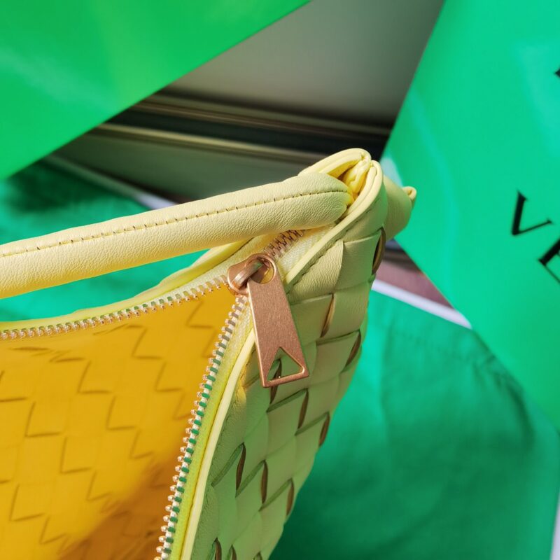 Bottega Veneta Burn-40*3*24CM - Image 2