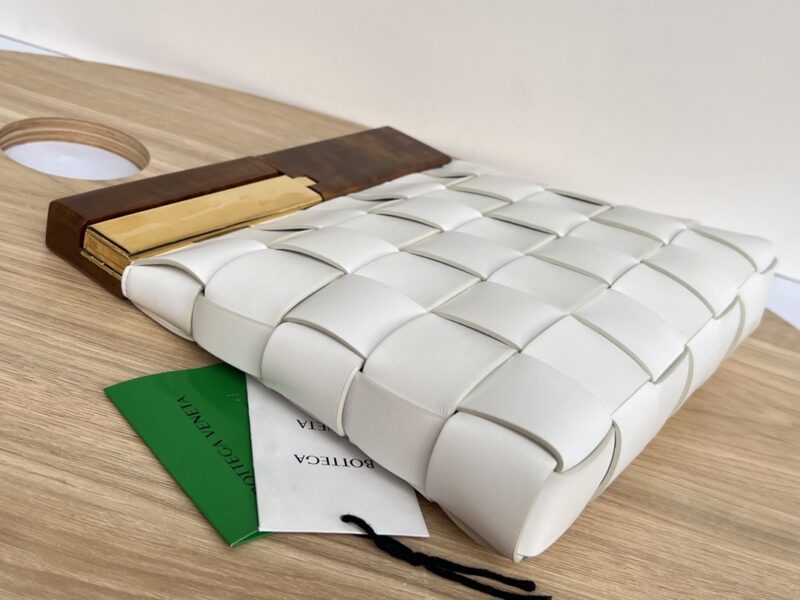 Bottega Nappa Pouch-28*26*5CM - Image 4